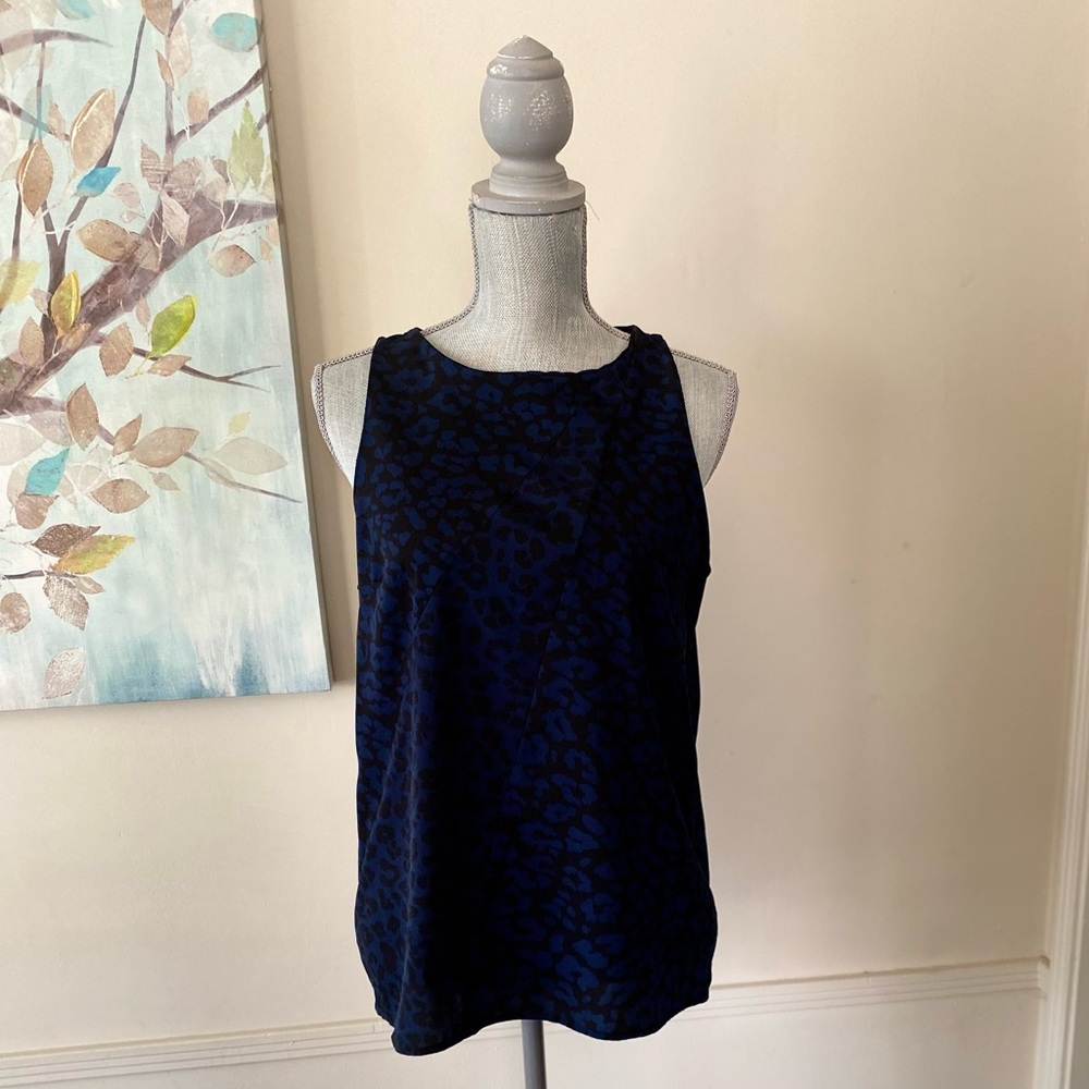 BANANA REPUBLIC SLEEVELESS TOP SIZE MEDIUM 🌟EUC🌟